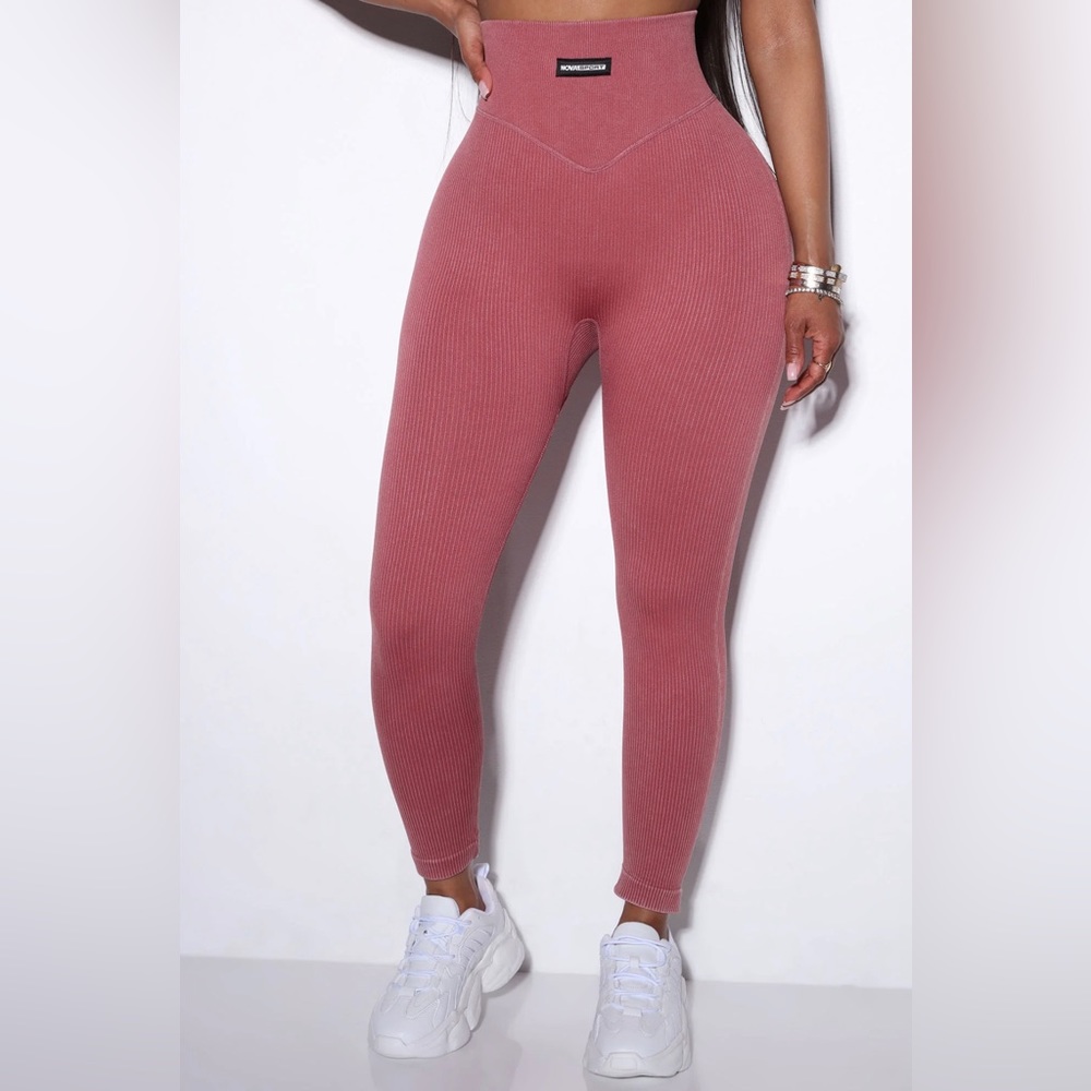 Fashion Nova - Effortless Pavo Capri Ribbed Seamless Legging - Dusty Rose